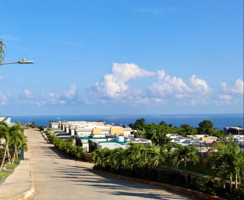La Rosa With Spectacular View Of