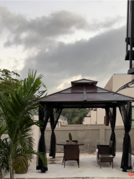 La Rosa With Spectacular View Of * Ocho Rios