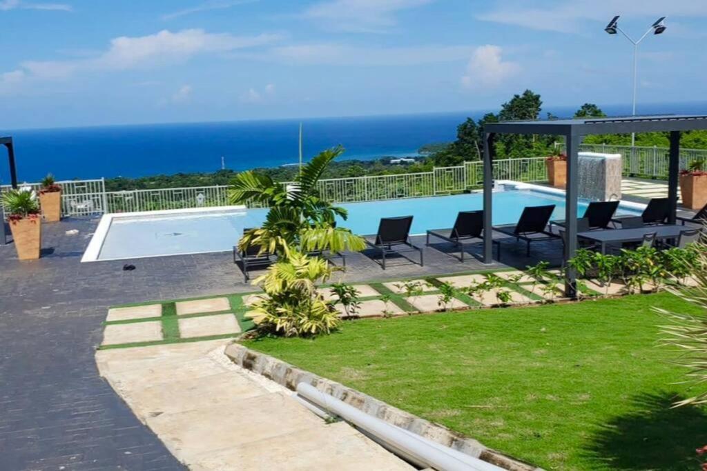 La Rosa With Spectacular View Of Villa *